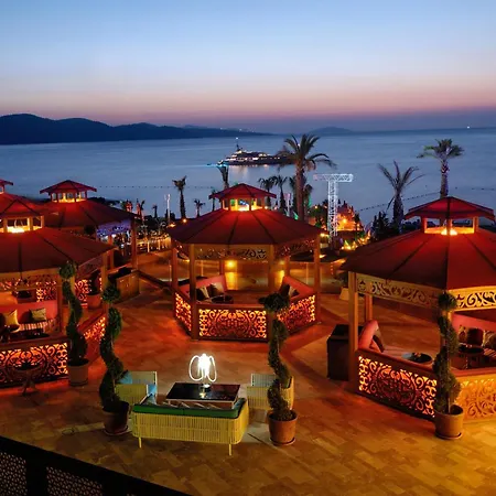 Курортный комплекс The Plaza Bodrum