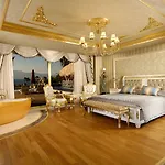 Semesteranläggning (resort) The Plaza Bodrum 5*