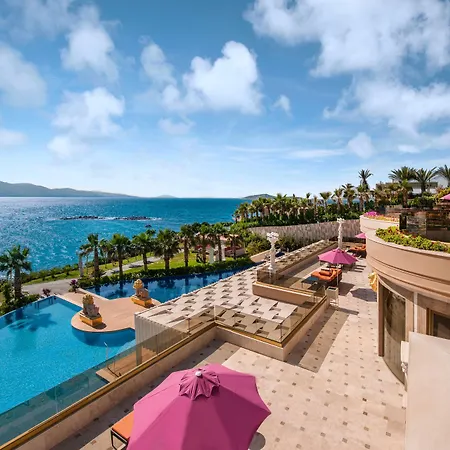 Resort The Plaza Bodrum 5*